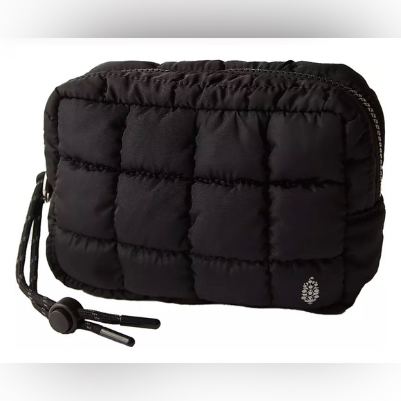 FP movement Black Essentials Quilted Nylon Waterproof Cosmetic Bag - Picture 16 of 16
